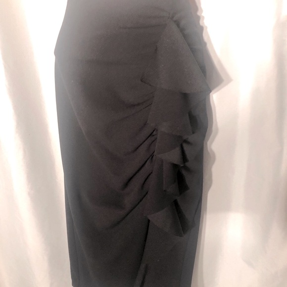 Vince Camuto Dresses & Skirts - Black Vince Camuto side flounce midi skirt
